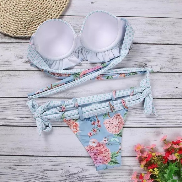 🆕Blooms & butterflies floral print pushup bikini - Picture 7 of 8
